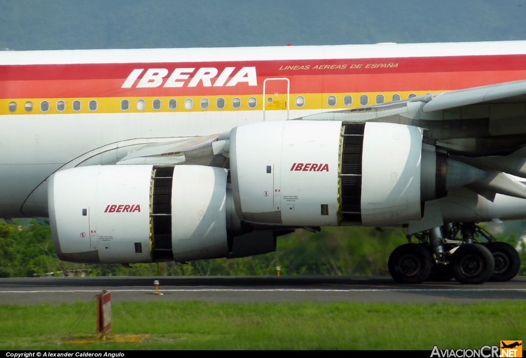 EC-JCY - Airbus A340-642 - Iberia