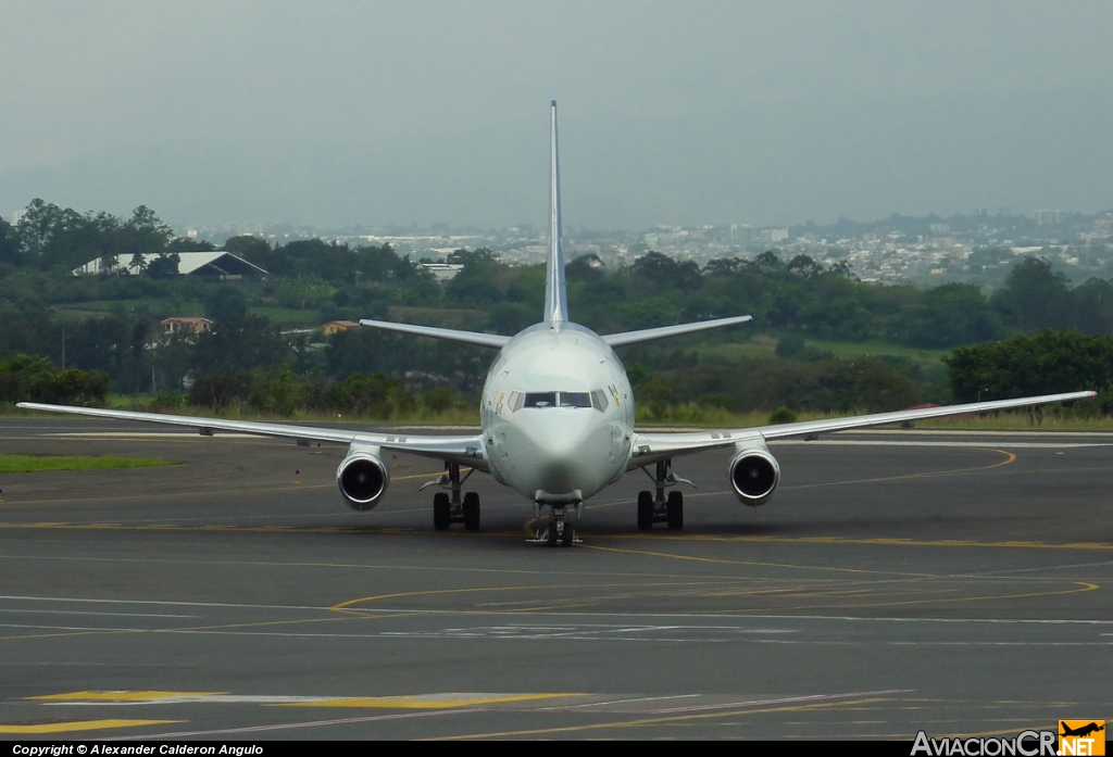 C-GOPW - Boeing 737-275C/Adv - Canadian North