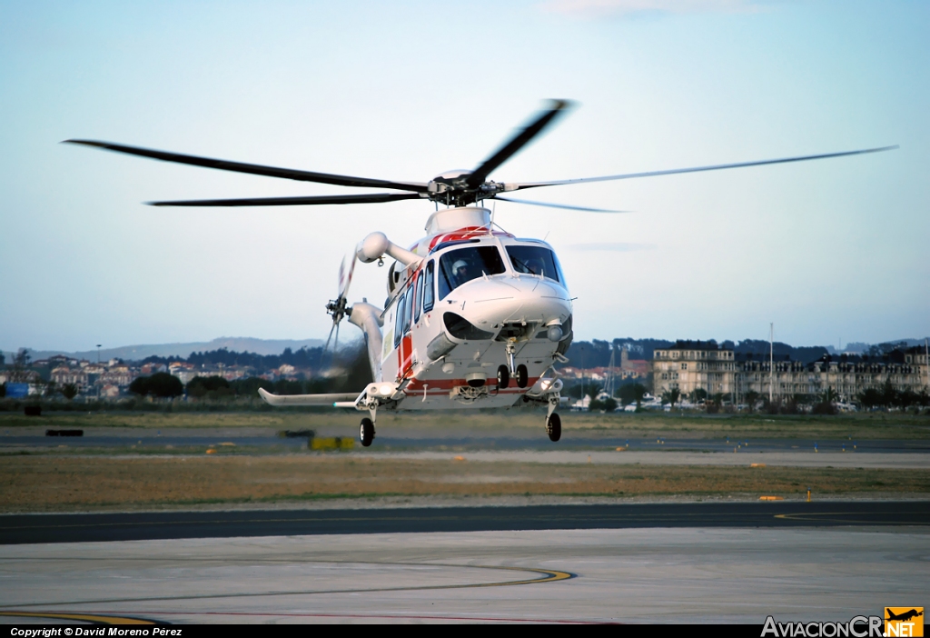 EC-KJT - AgustaWestland AW139 - Helisureste