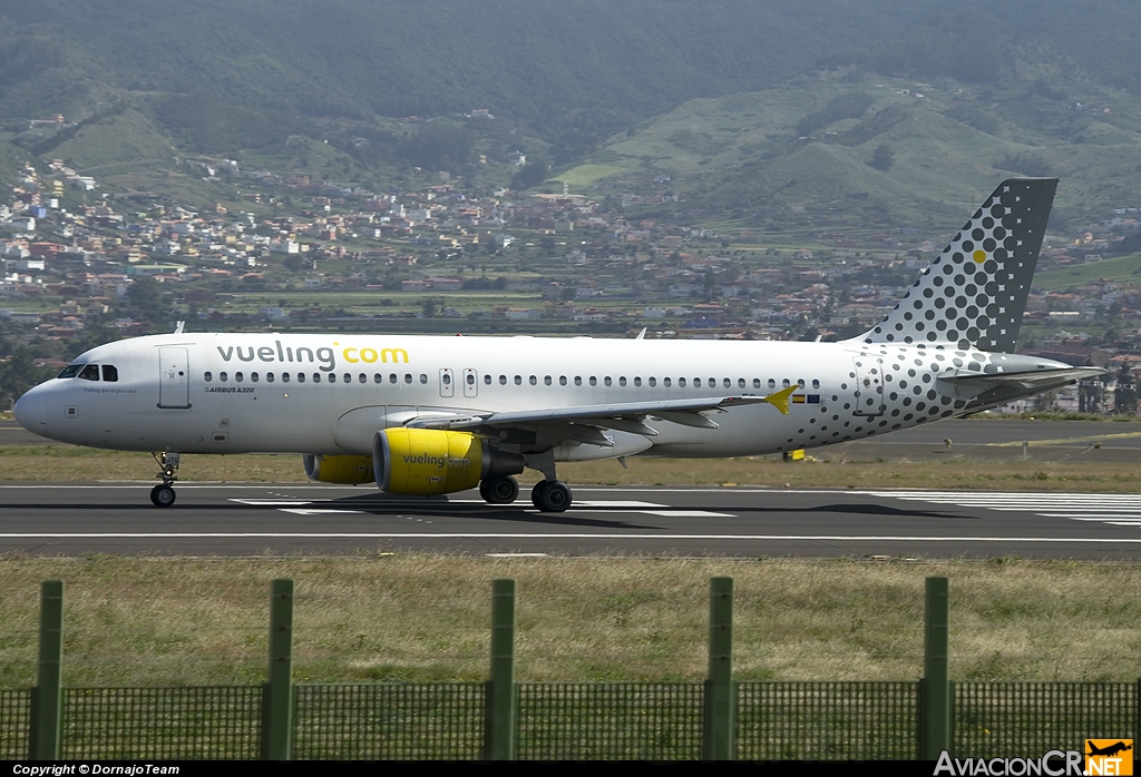 EC-JTQ - Airbus A320-214 - Vueling