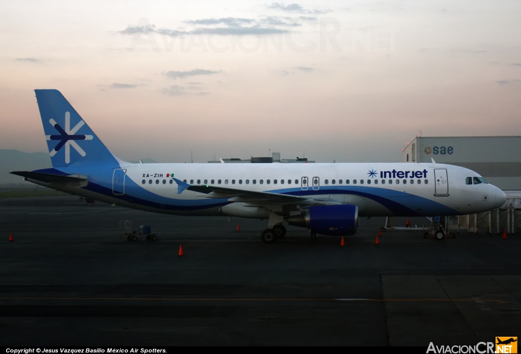 XA-ZIH - Airbus A320-214 - Interjet