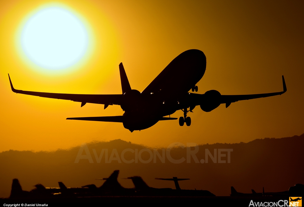 N926AN - Boeing 737-823 - American Airlines