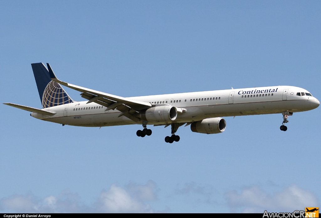 N77871 - Boeing 757-33N - Continental Airlines