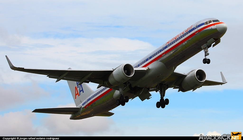 N627AA - Boeing 757-223 - American Airlines