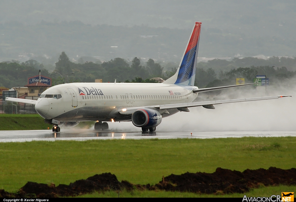 N375DA - Boeing 737-832 - Delta Airlines