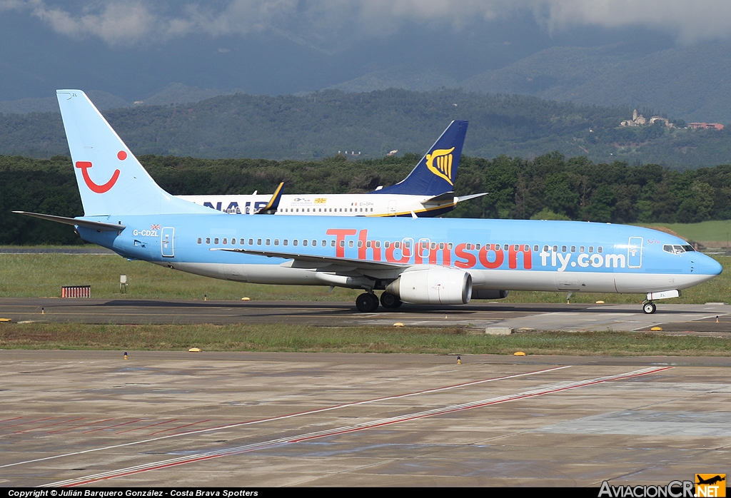 G-CDZL - Boeing 737-804 - Thomsonfly