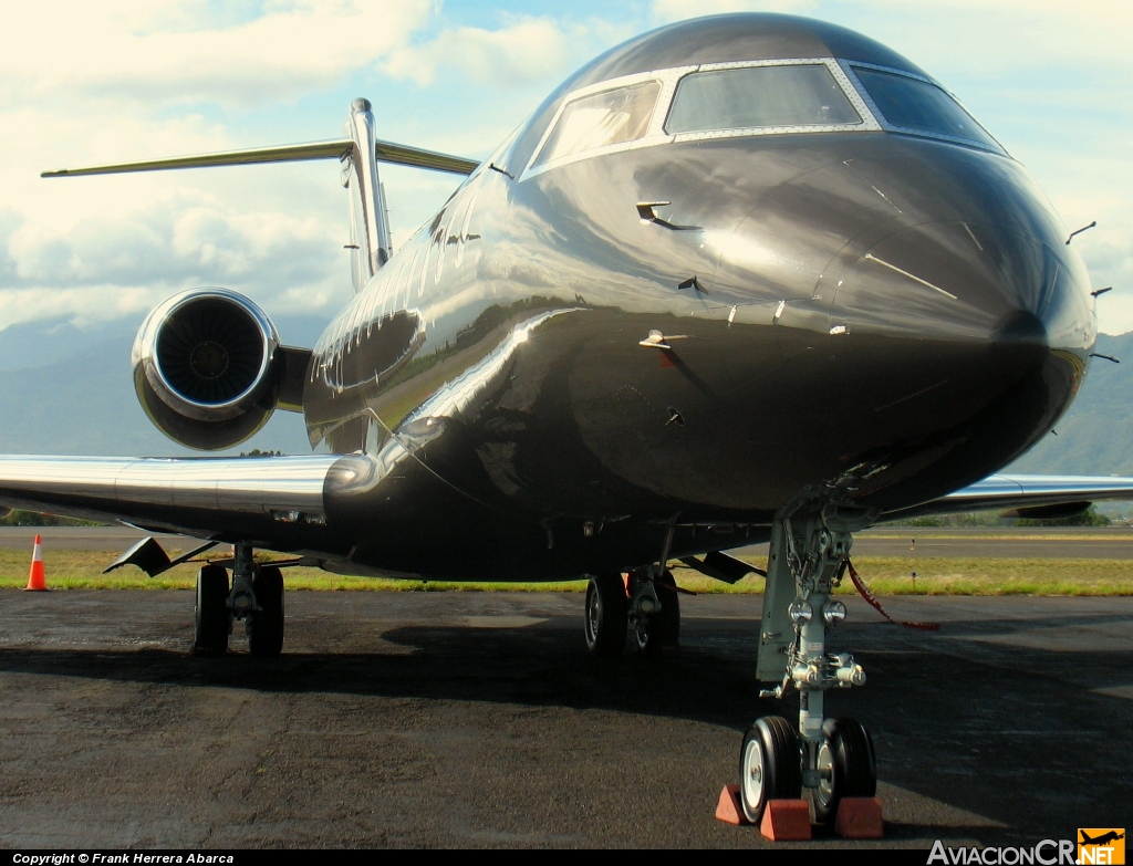 N711MC - Bombardier  BD-700-1A10 Global Express - N & MD Investment Corporation