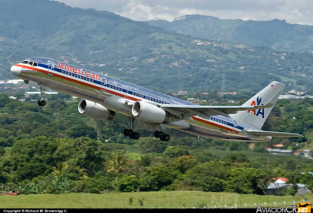 N641AA - Boeing 757-223 - American Airlines