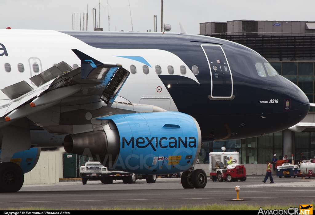 XA-UBX - Airbus A318-111 - Mexicana
