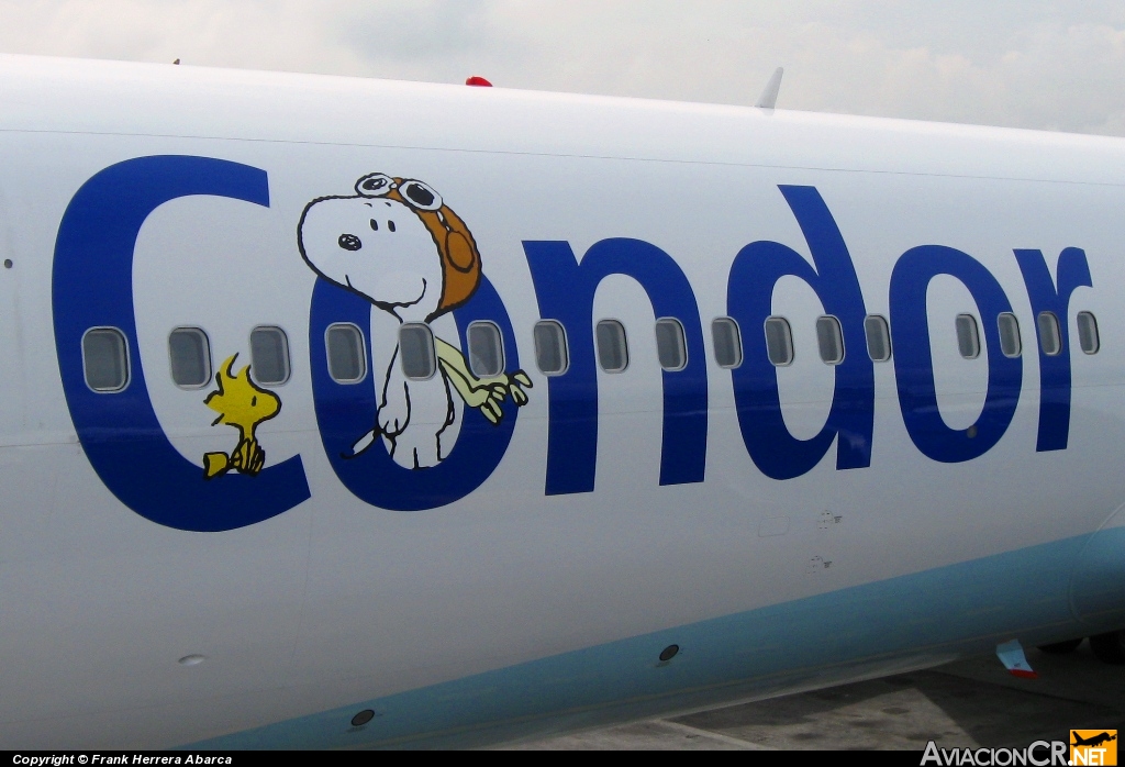 D-ABUH - Boeing 767-330/ER - Condor