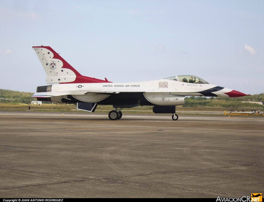 87-0331 - General Dynamics F-16CG Fighting Falcon - USAF - United States Air Force - Fuerza Aerea de EE.UU