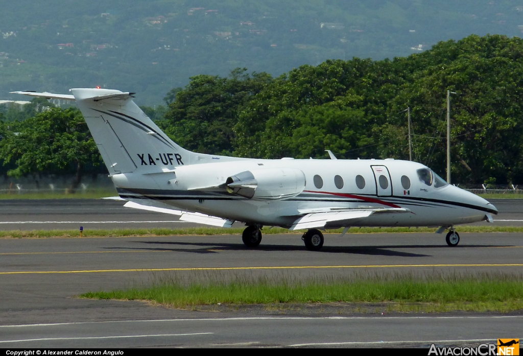 XA-UFR - BEECH HAWKER 400XP - Privado