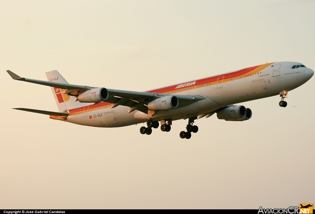 EC-GLE - Airbus A340-313 - Iberia