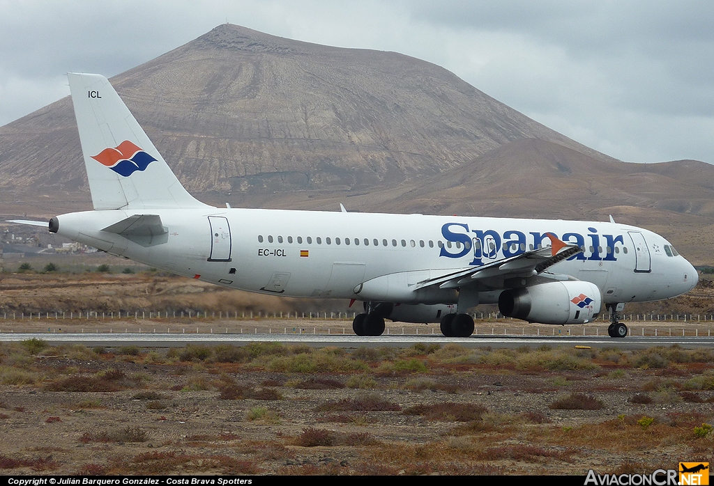 EC-ICL - Airbus A320-232 - Spanair