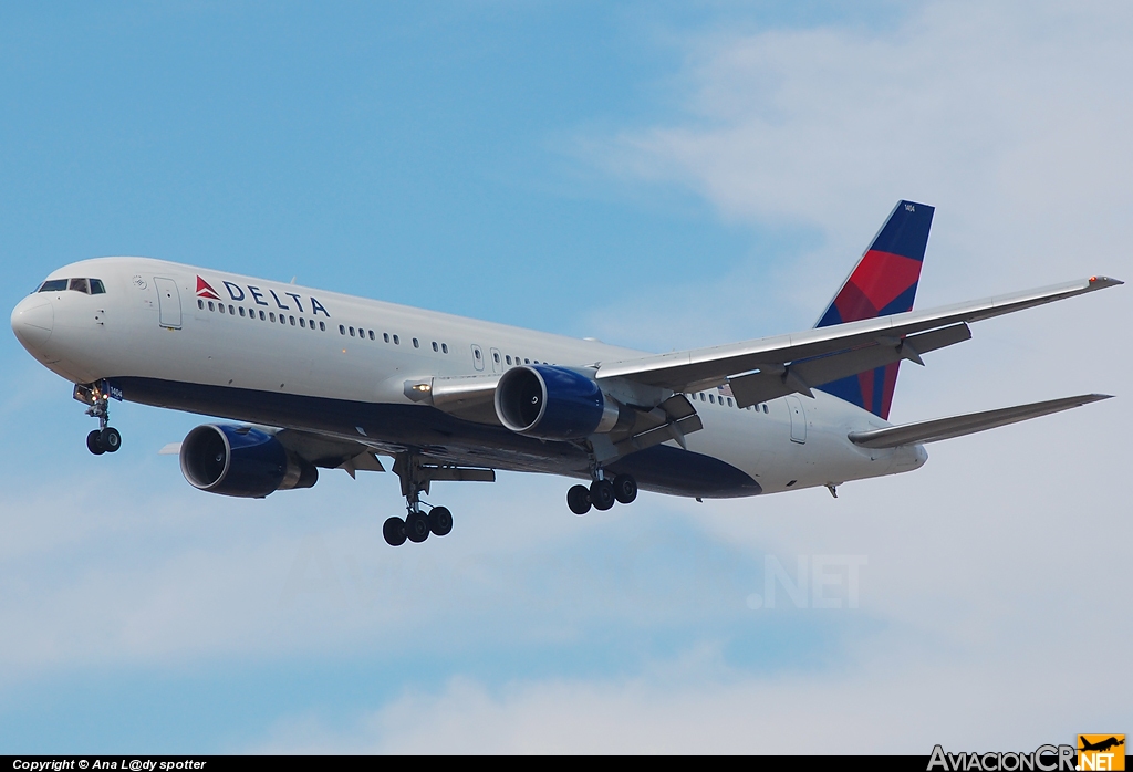 N1602 - Boeing 767-332 - Delta Airlines