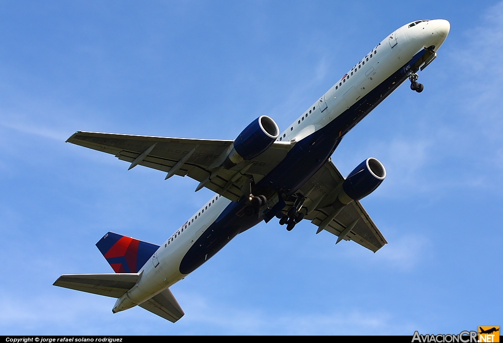 N6703D - Boeing 757-232 - Song