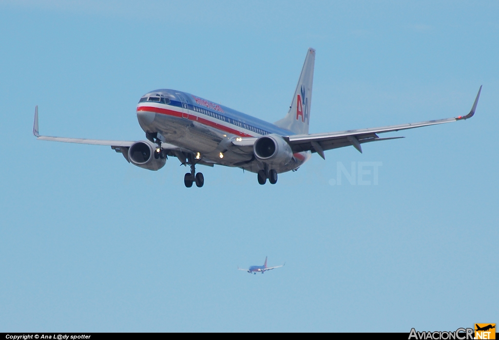 N926AN - Boeing 737-823 - American Airlines