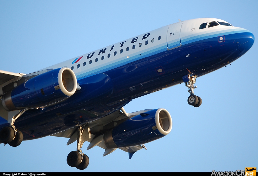 N424UA - Airbus A320-232 - United Airlines
