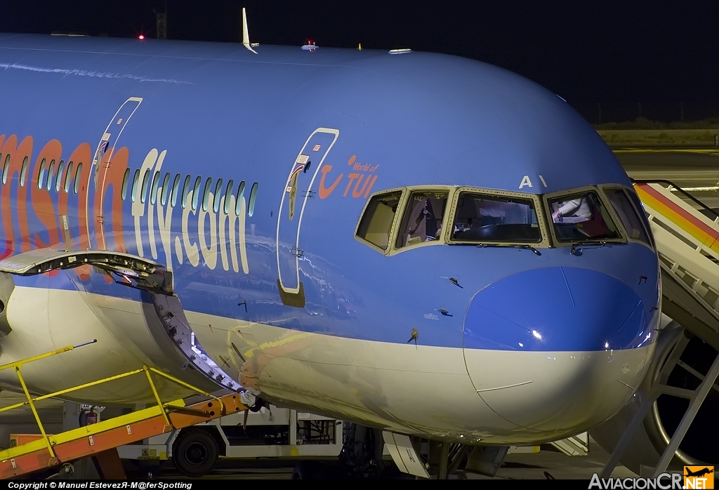 G-BYAL - Boeing 757-204 - Thomsonfly