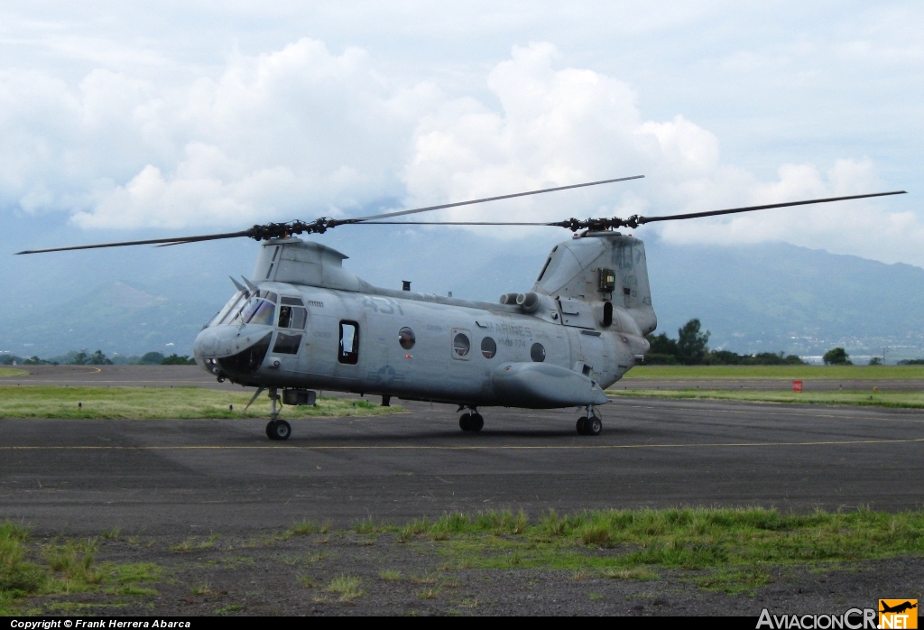 154014 - Boeing Vertol CH-46E Sea Knight (107-II) - USA - Marines