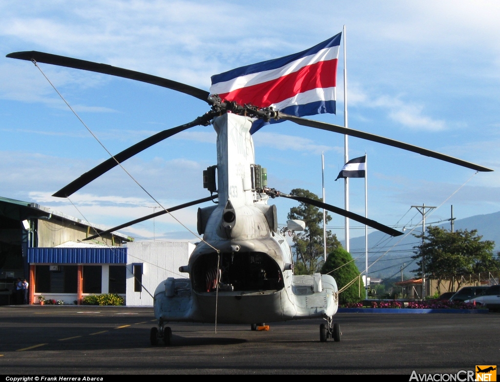 153980 - Boeing Vertol CH-46E Sea Knight (107-II) - USA - Marines