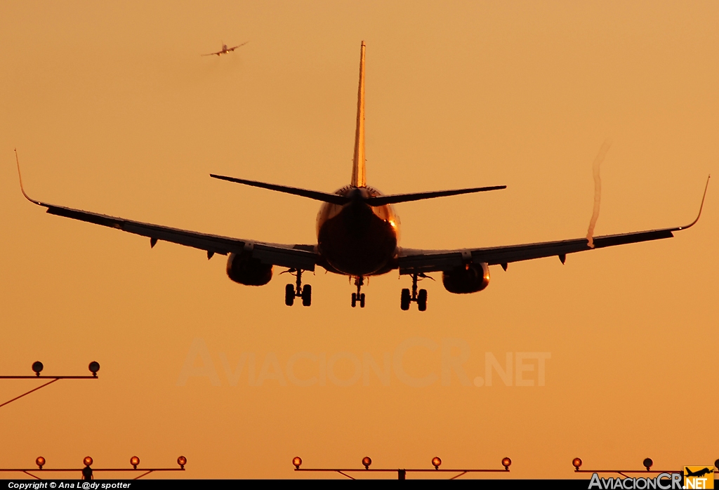 N***WN - Boeing 737-7H4 - Southwest Airlines