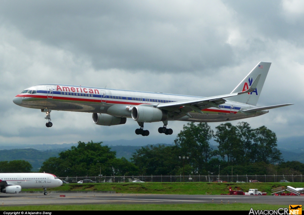 N679AN - Boeing 757-223 - American Airlines