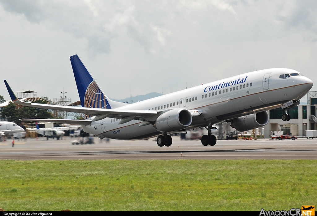 N76517 - Boeing 737-824 - Continental Airlines