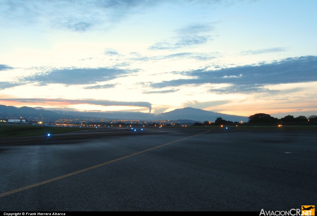 - - Aeropuerto - Aeropuerto