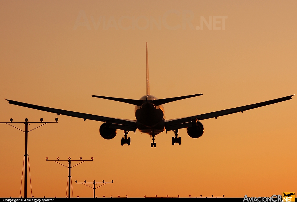 B-2070 - Boeing 777-21B/ER - China Southern