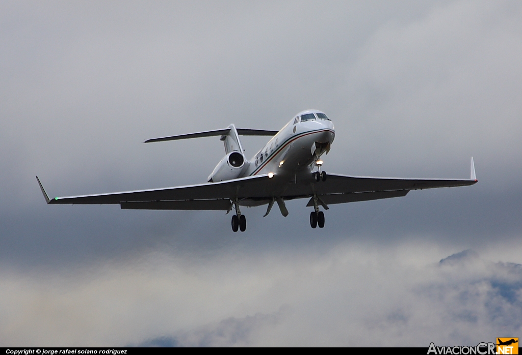 XC-UJN - Gulfstream Aerospace G-1159A Gulfstream III - Fuerza Aerea Mexicana FAM