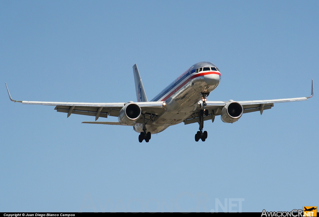 N183AN - Boeing 757-223 - American Airlines