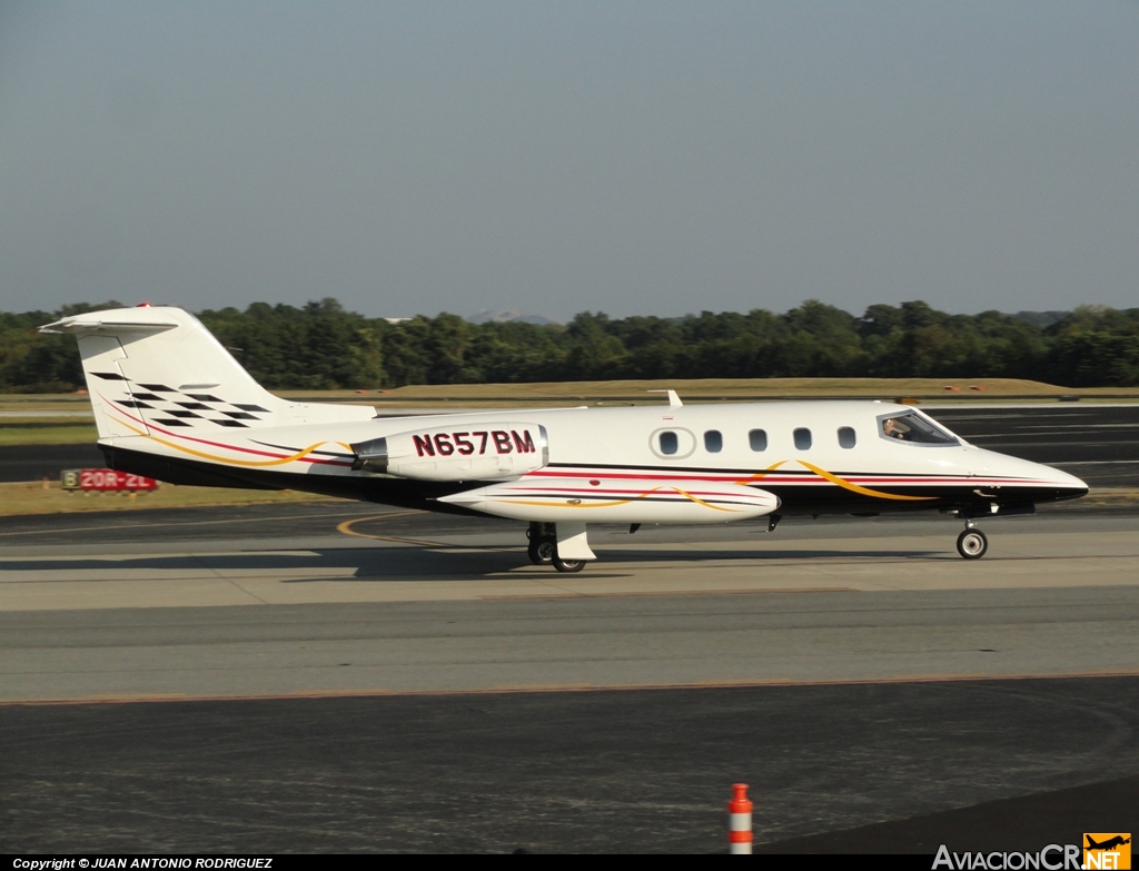 N657BM - Gates Learjet 25D - Privado