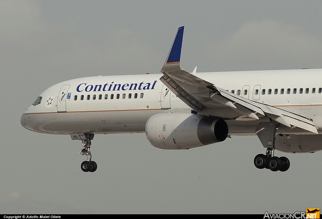 N33103 - Boeing 757-224 - Continental Airlines