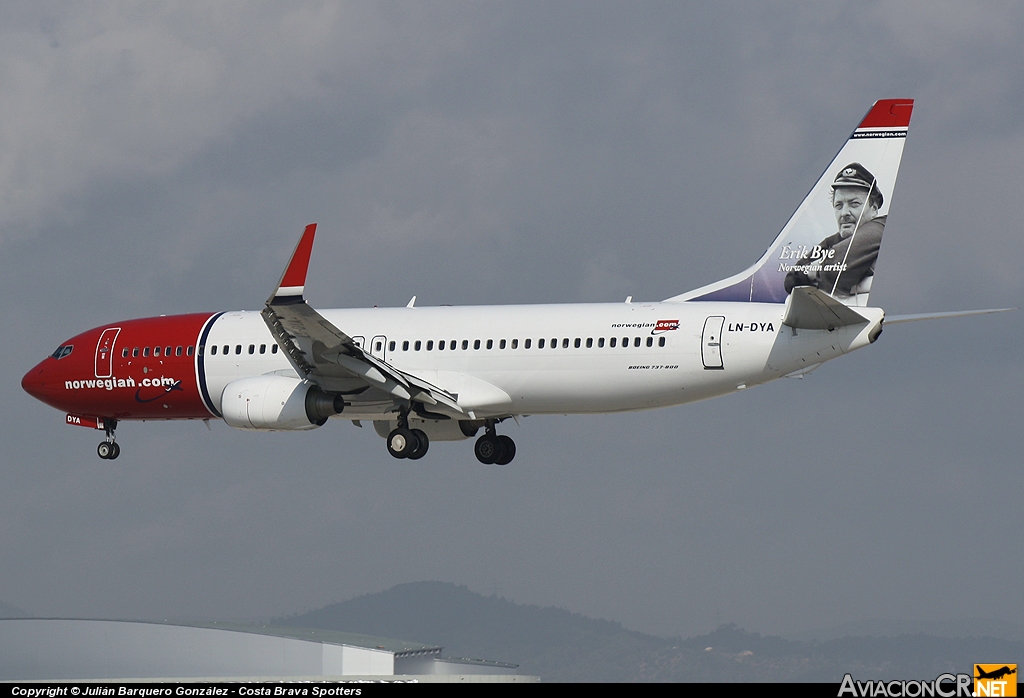 LN-DYA - BOEING-8GK - Norwegian Air Shuttle