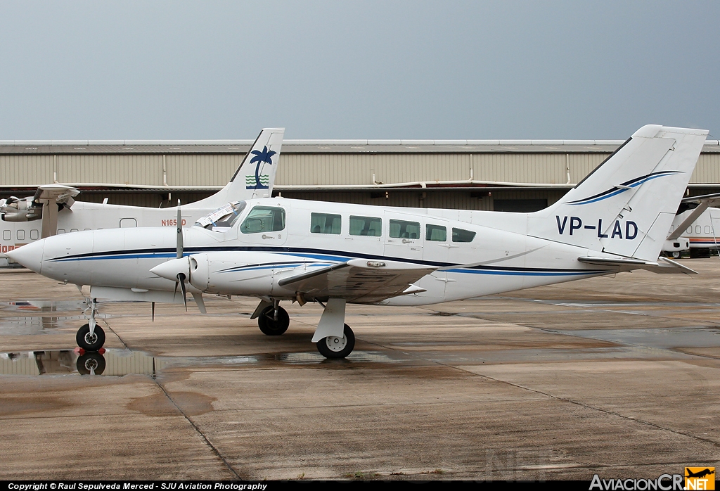 VP-LAD - Cessna 402C - Privado