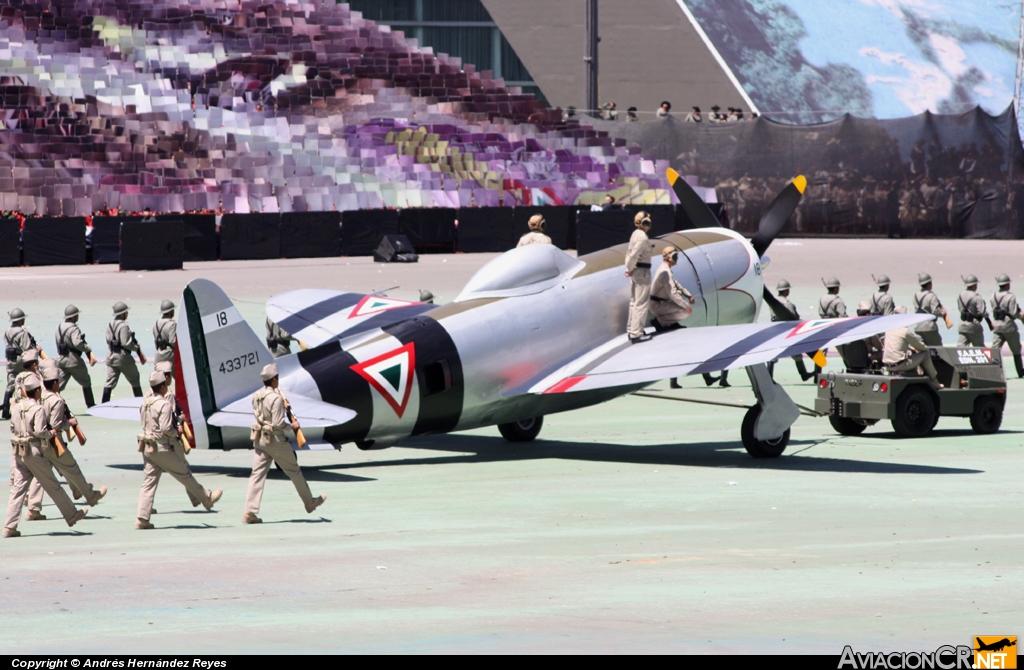 433721 - Republic P-47D Thunderbolt - Fuerza Aerea Mexicana FAM