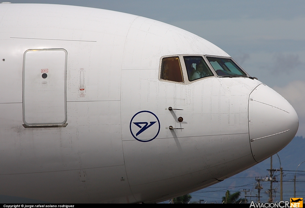D-ABUE - Boeing 767-330/ER - Condor