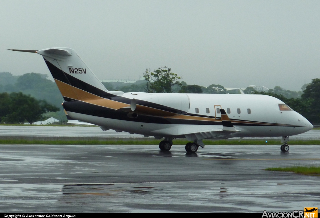 N25V - Canadair CL-600-1A11 Challenger 600S - Privado
