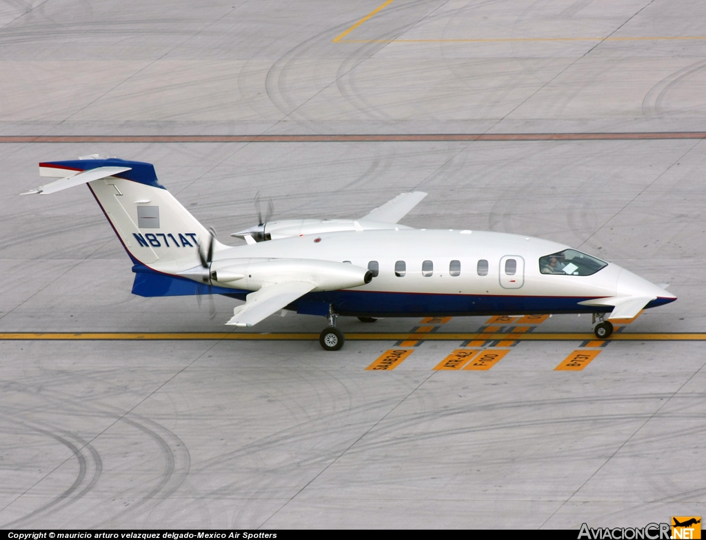 N871AT - Piaggio P-180 Avanti - Privado