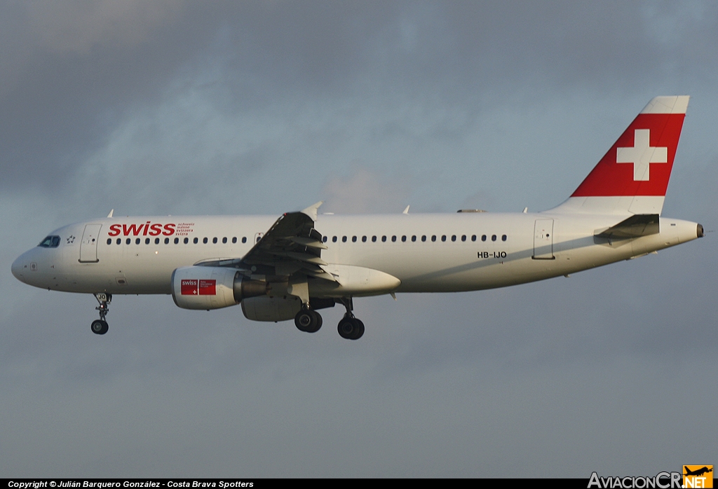 HB-IJO - Airbus A320-214 - Swiss International Air Lines