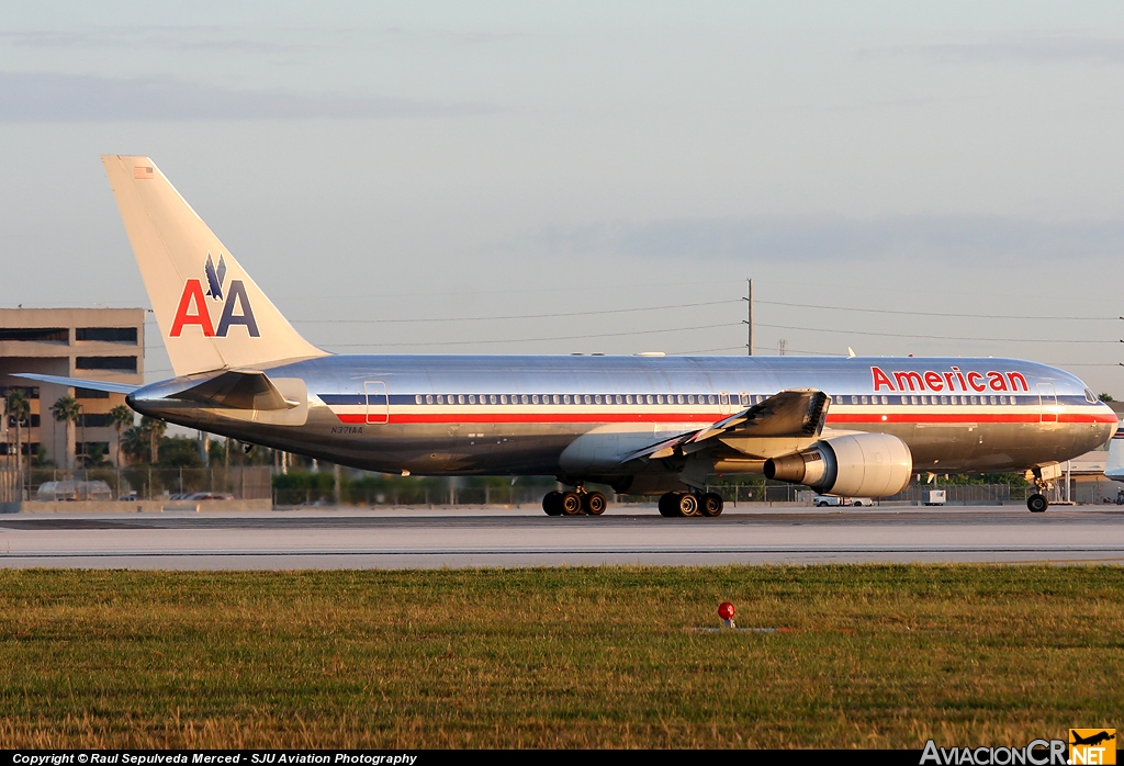 N371AA - Boeing 767-323/ER - American Airlines