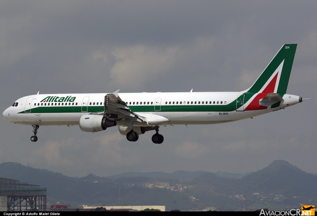 EI-IXH - Airbus A321-112 - Alitalia