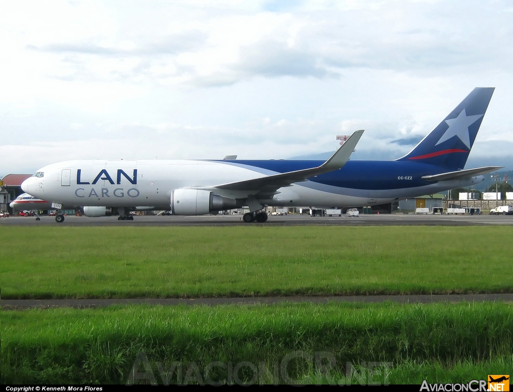 CC-CZZ - Boeing 767-316F(ER) - LAN Cargo