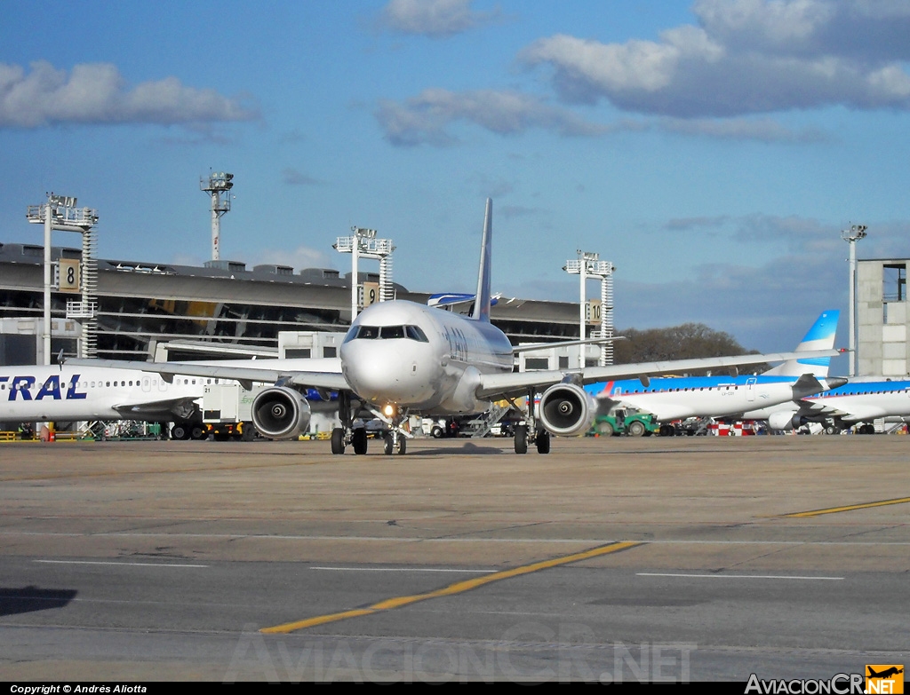 LV-BET - Airbus A320-233 - LAN Argentina