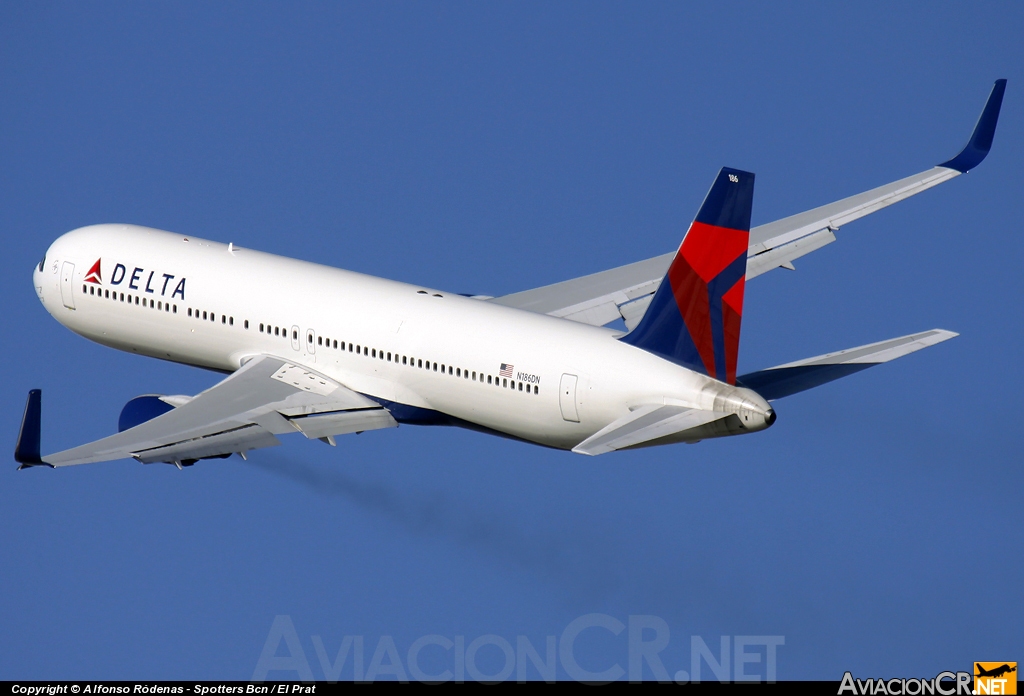 N186DN - Boeing 767-332/ER - Delta Airlines