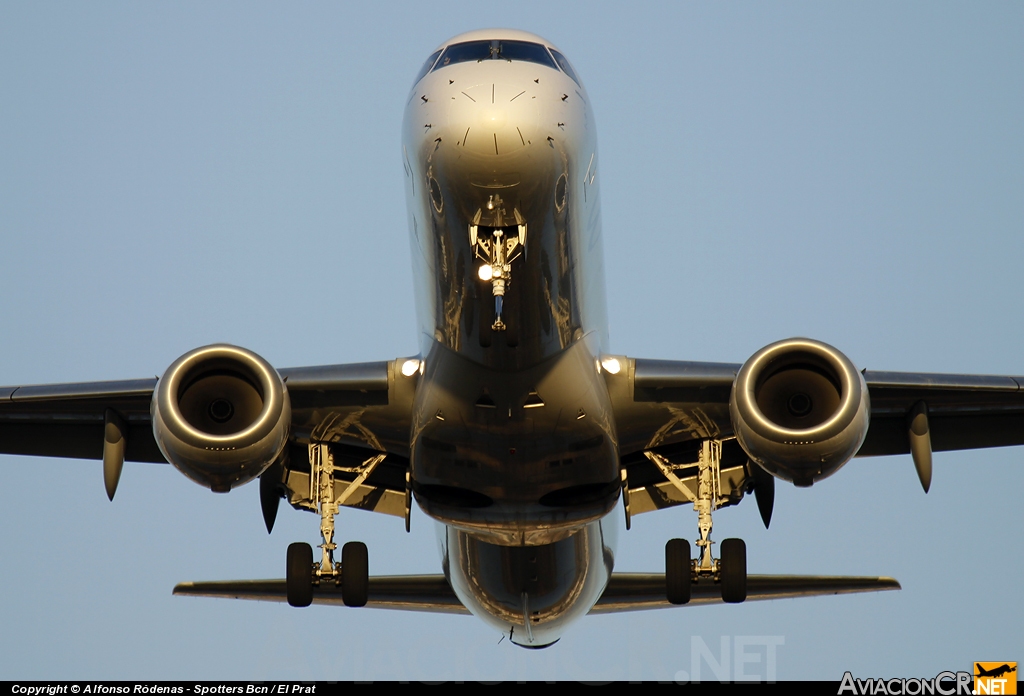 EC-KXD - Embraer 190-200LR - Air Europa