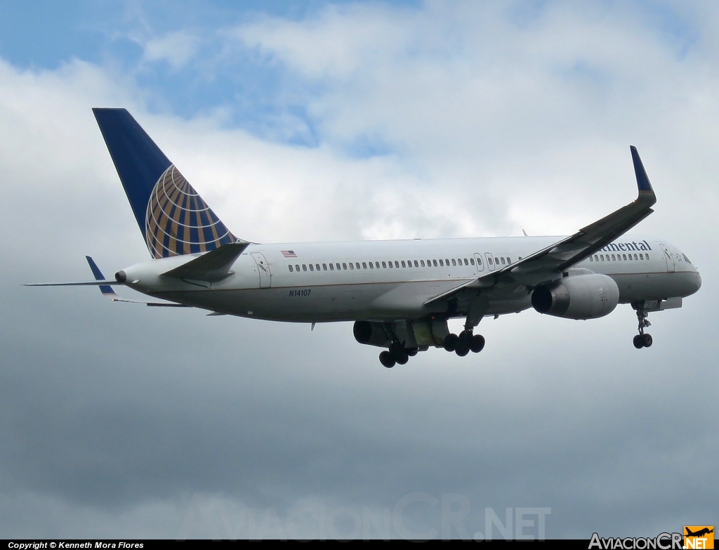 N14107 - Boeing 757-224 - Continental Airlines