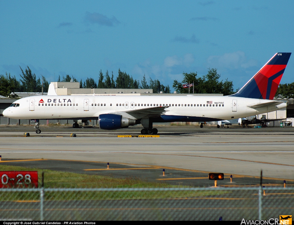 N6715C - Boeing 757-232 - Delta Airlines
