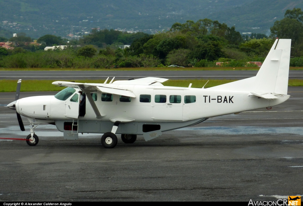 TI-BAK - Cessna 208B Grand Caravan - SANSA - Servicios Aereos Nacionales S.A.